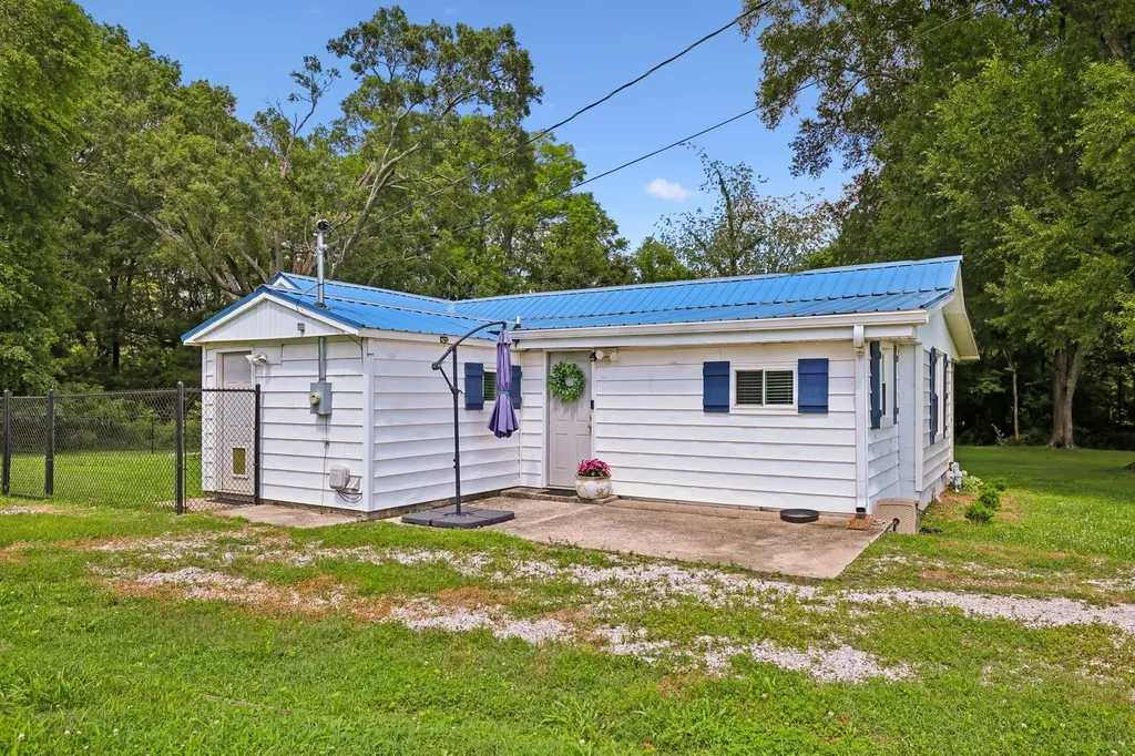 1466 Bible Crossing Road Winchester TN 37398