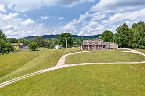 1444 Cherry Creek Road Sparta TN 38583