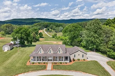 1444 Cherry Creek Road Sparta TN 38583