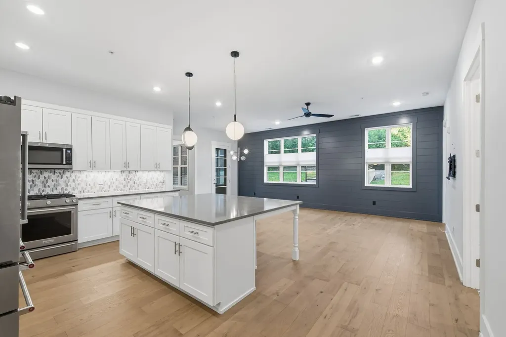 Nashville TN, 119 Acklen Park Drive, Unit 101
