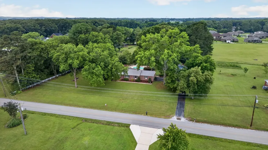 1405 Old Estill Springs Road Winchester TN 37398