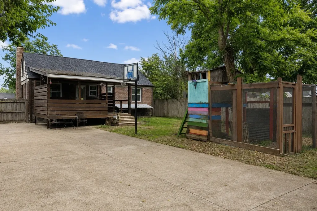 1136 Sunnymeade Drive Nashville TN 37216