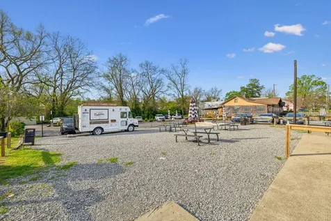 1136 Sunnymeade Drive Nashville TN 37216
