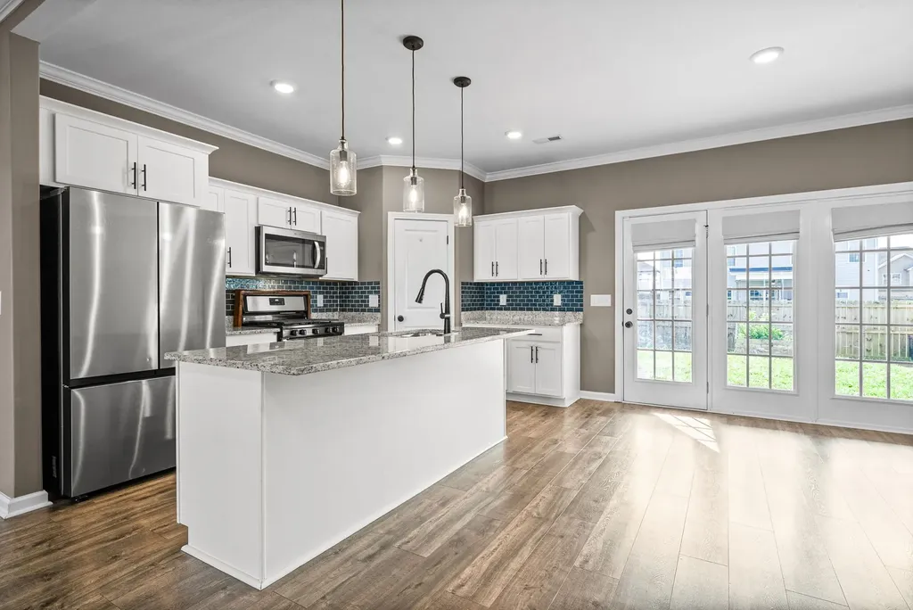 1483 Kingbird Drive Clarksville TN 37040