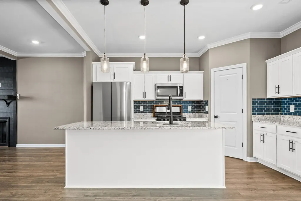 1483 Kingbird Drive Clarksville TN 37040