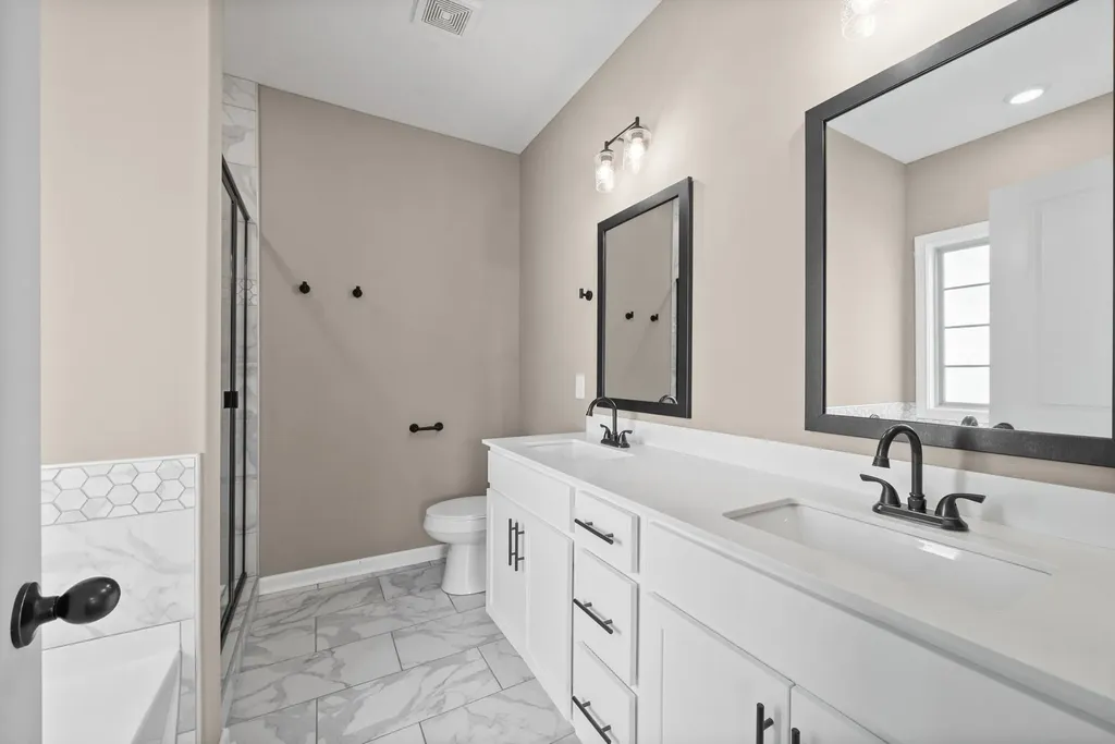 1483 Kingbird Drive Clarksville TN 37040
