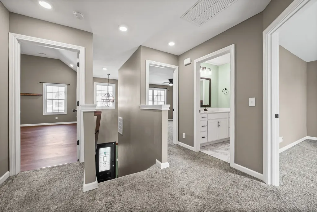 1483 Kingbird Drive Clarksville TN 37040