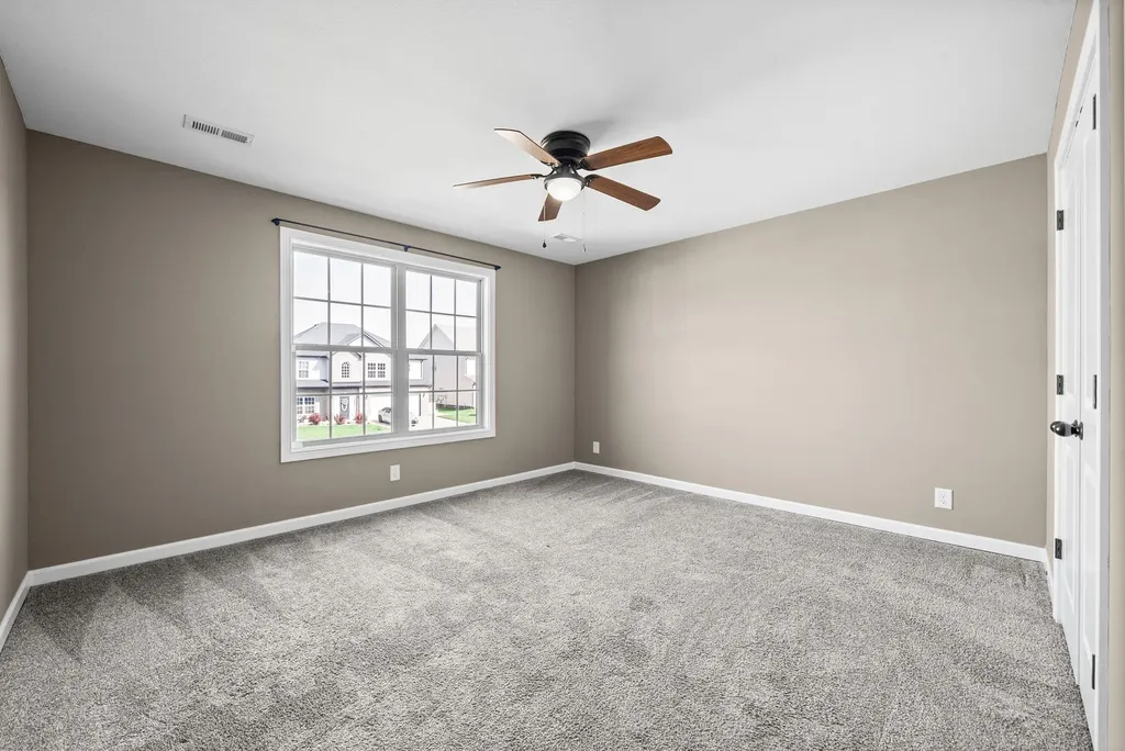 1483 Kingbird Drive Clarksville TN 37040