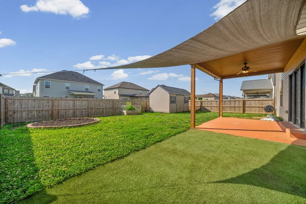 1483 Kingbird Drive Clarksville TN 37040