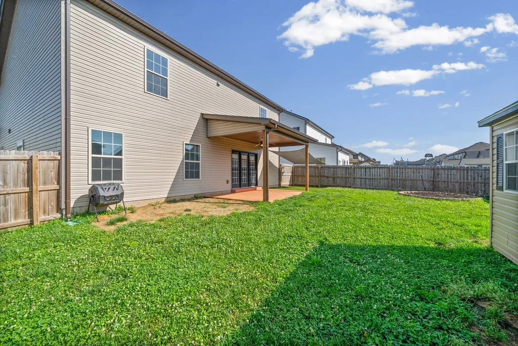 1483 Kingbird Drive Clarksville TN 37040