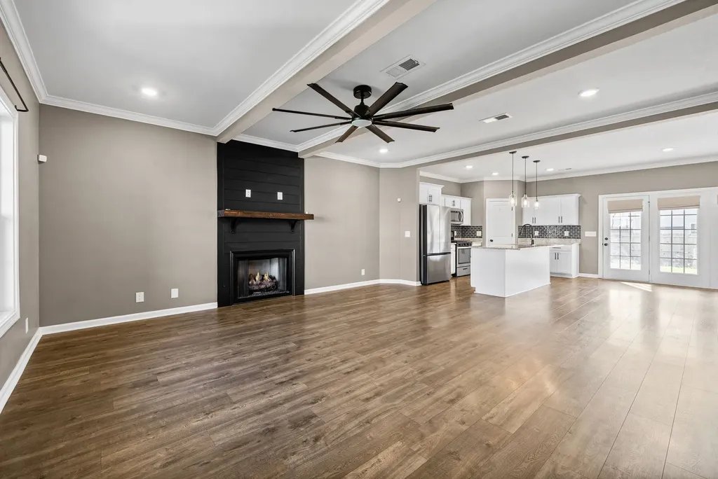 1483 Kingbird Drive Clarksville TN 37040