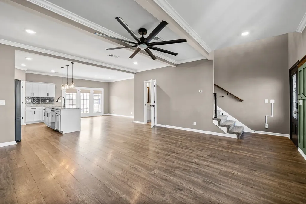 1483 Kingbird Drive Clarksville TN 37040