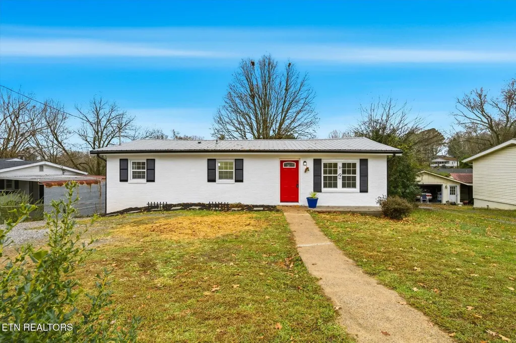 425 Cumberland Avenue Athens TN 37303