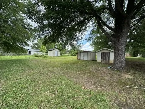 19405 Highway 69 Savannah TN 38372