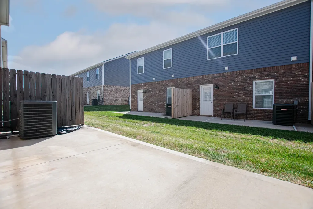 309 Fallow Lane Clarksville TN 37040