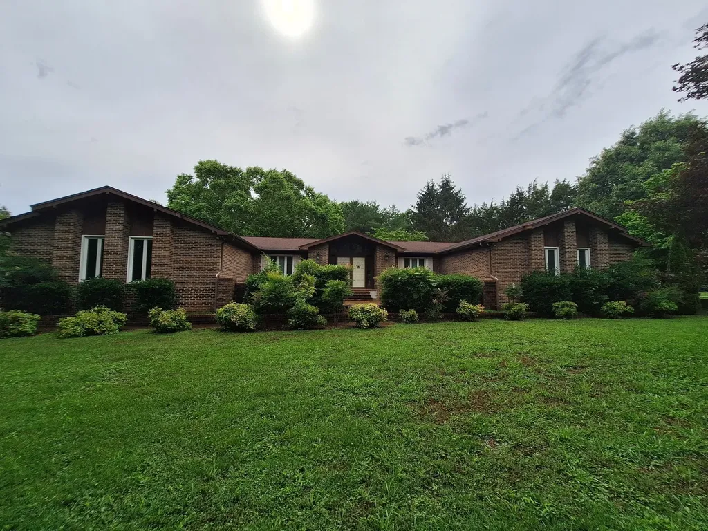 615 Lakeview Way Winchester TN 37398