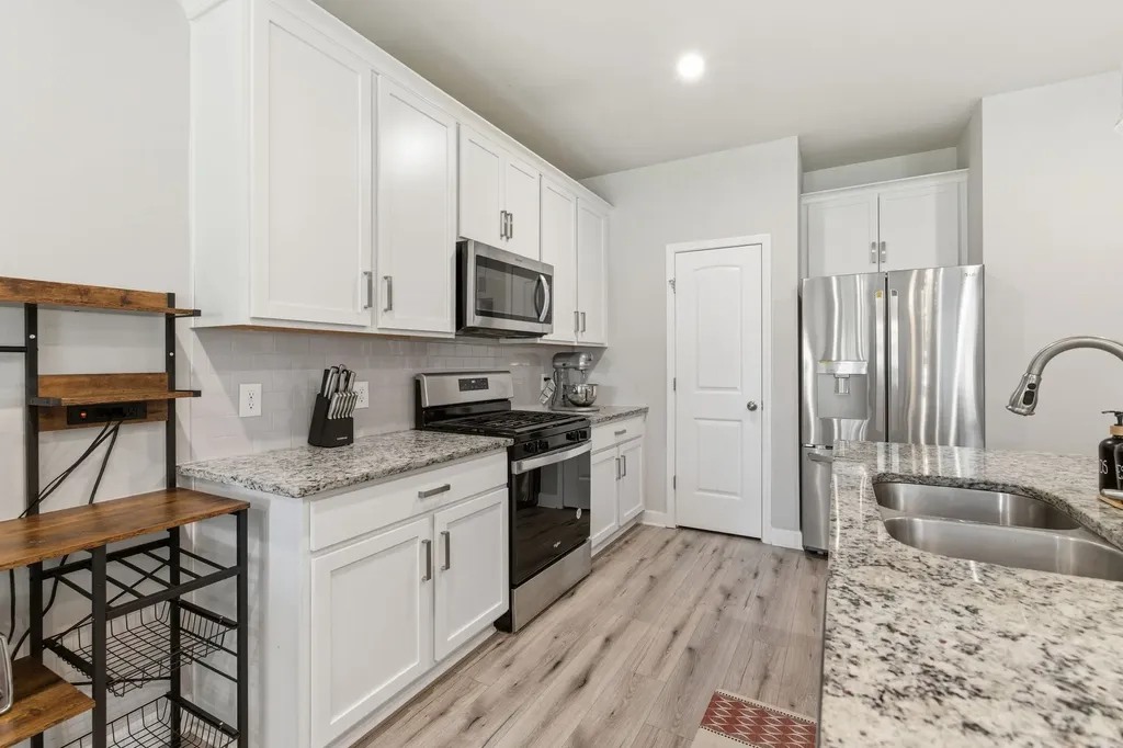 2116 Postings Point Antioch TN 37013