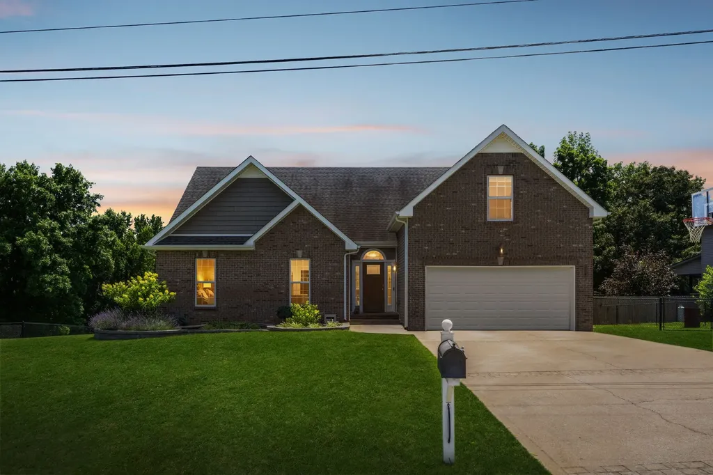 1464 Rustys Lane Clarksville TN 37042