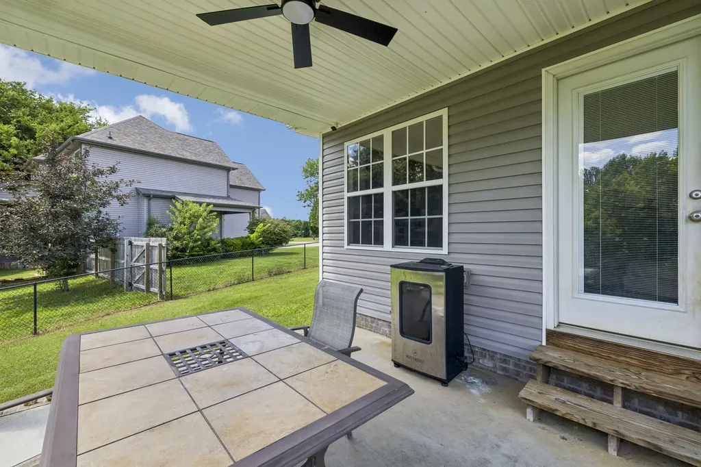 1464 Rustys Lane Clarksville TN 37042