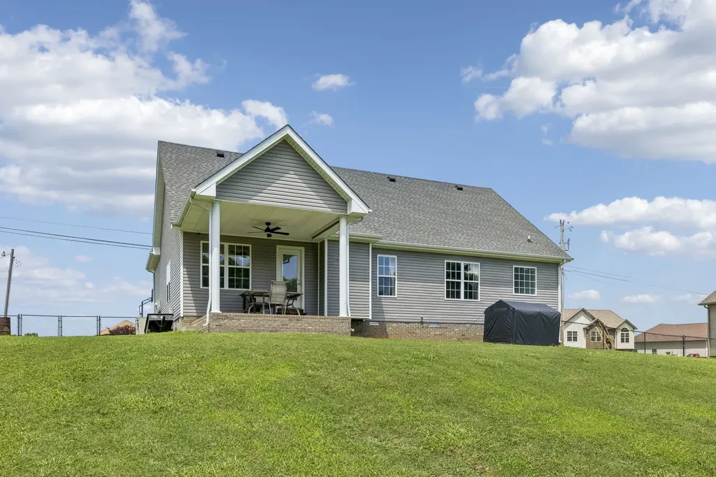 1464 Rustys Lane Clarksville TN 37042