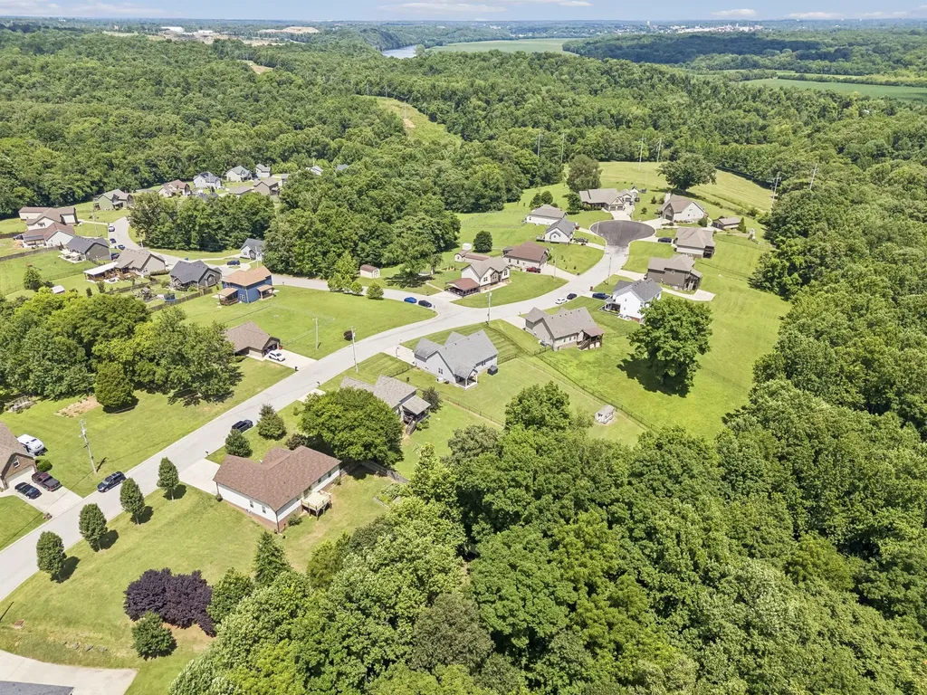 1464 Rustys Lane Clarksville TN 37042
