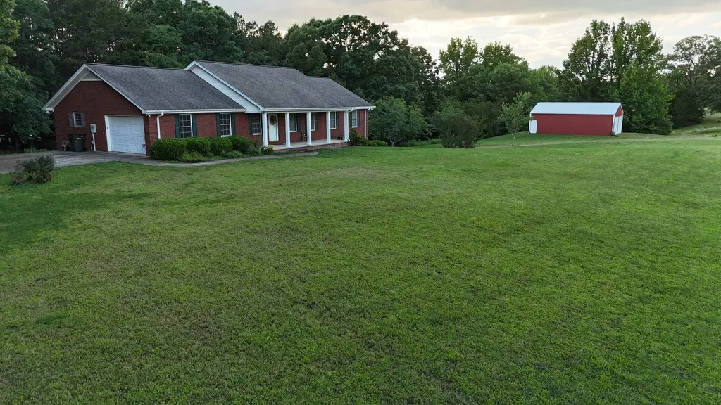 9685 Highway 114 Westport TN 38387