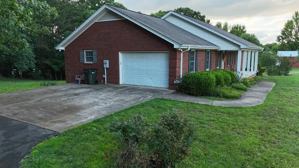 9685 Highway 114 Westport TN 38387