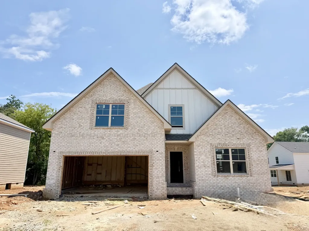 352 Hereford Farms Clarksville TN 37043