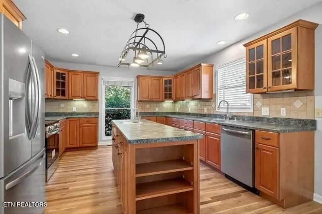 1325 Bridle Cookeville TN 38501