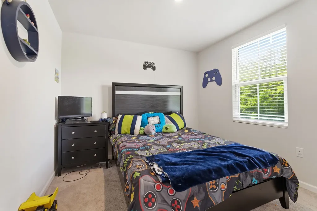 5742 Stardive Way Christiana TN 37037