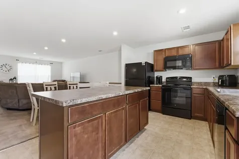 5742 Stardive Way Christiana TN 37037