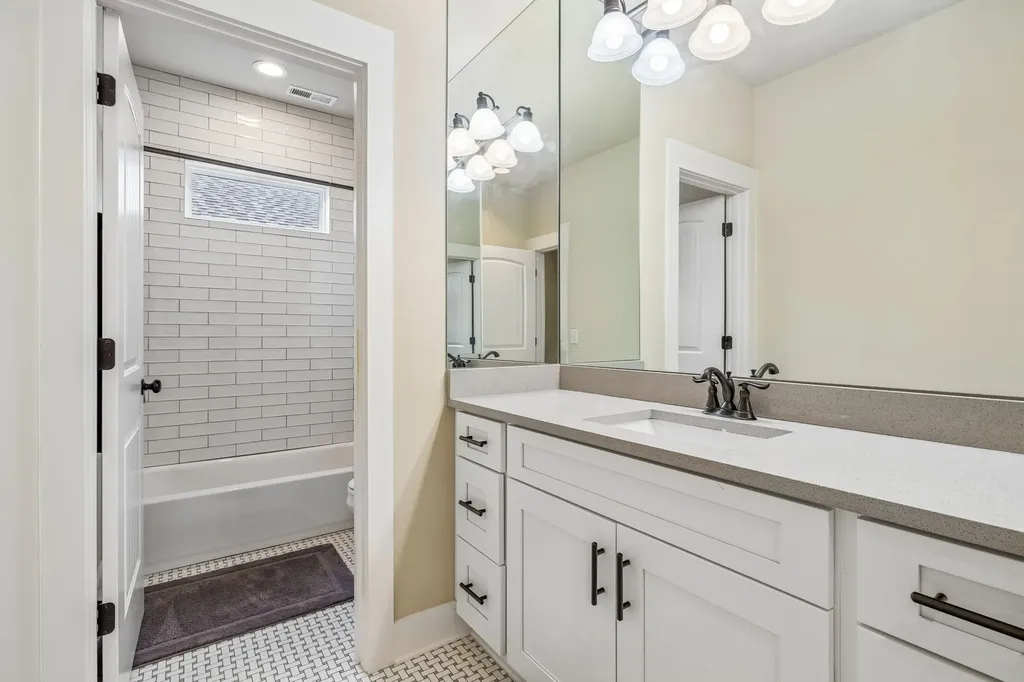 6113C Louisiana Avenue Nashville TN 37209