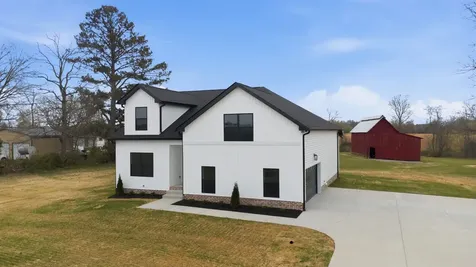 4323 South Garrett Springfield TN 37172