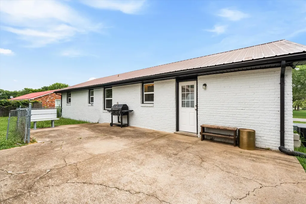 164 Elm Street La Vergne TN 37086
