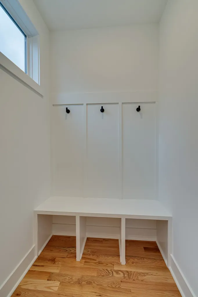 61B Cannon Street Nashville TN 37210