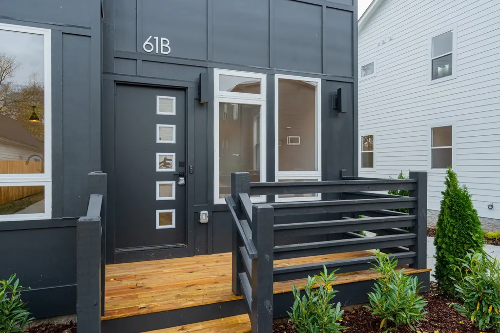 61B Cannon Street Nashville TN 37210