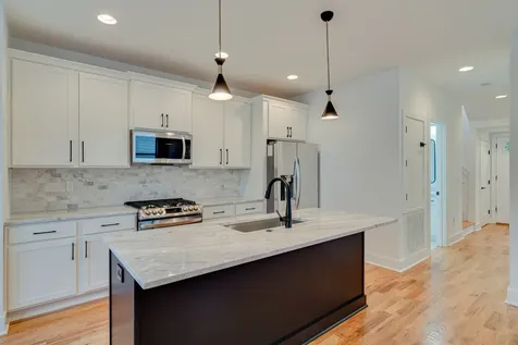 61B Cannon Street Nashville TN 37210