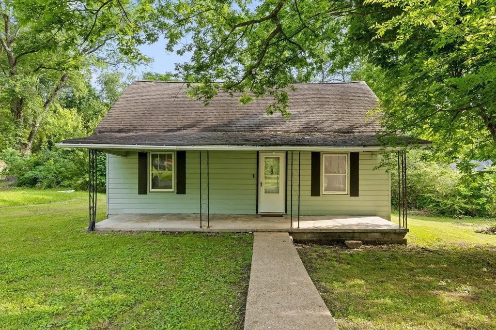 415 Hogue Street Soddy Daisy TN 37379