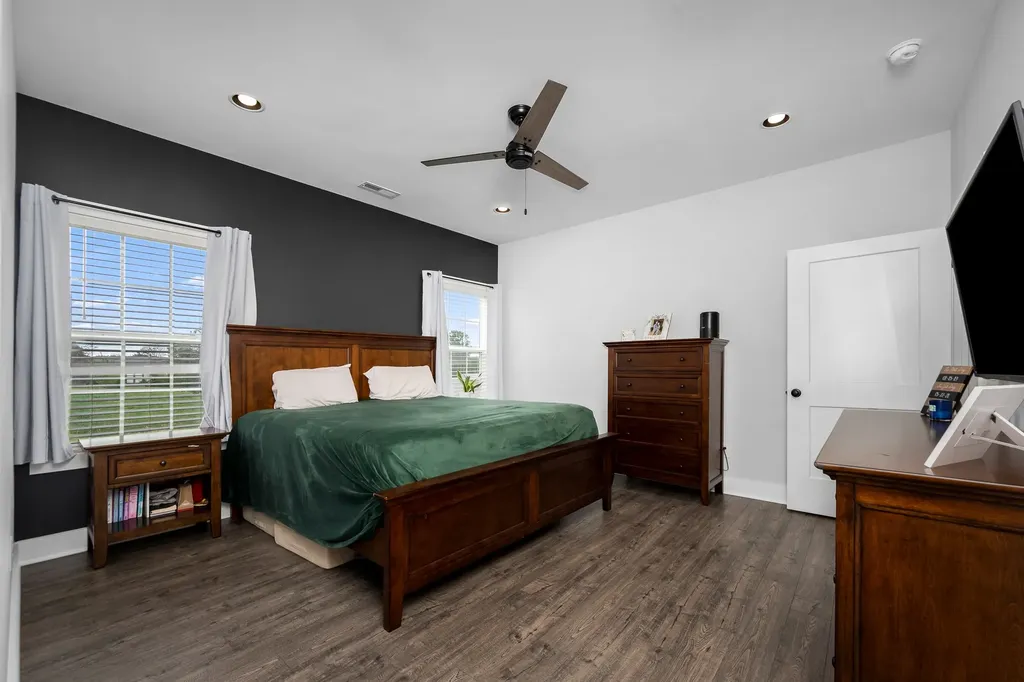 148 Oak Tree Drive Mcminnville TN 37110
