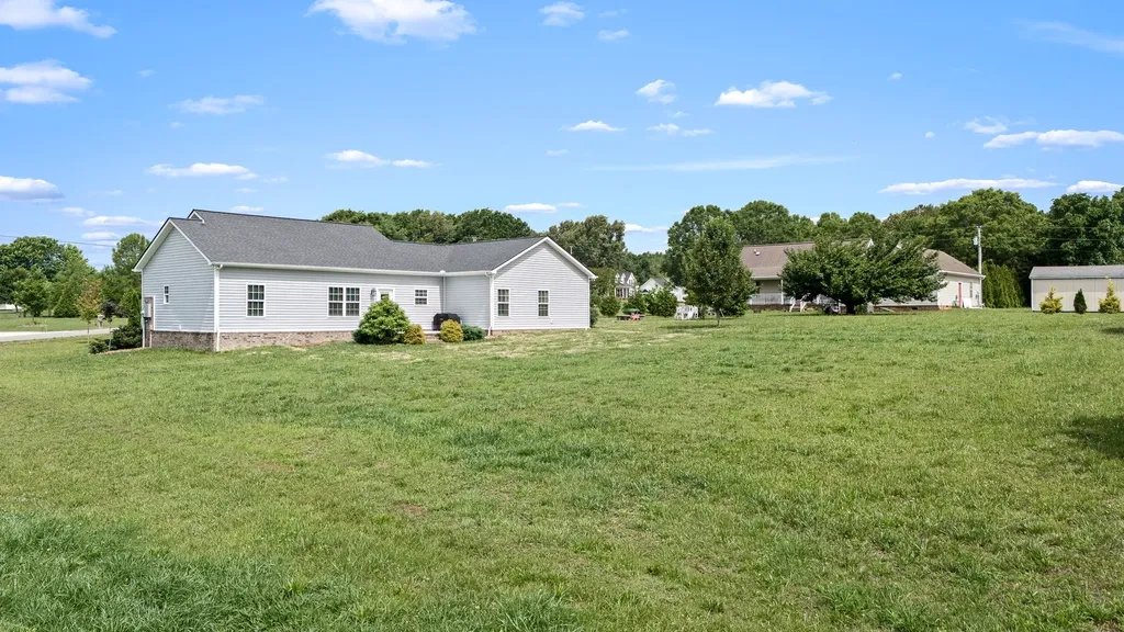 148 Oak Tree Drive Mcminnville TN 37110