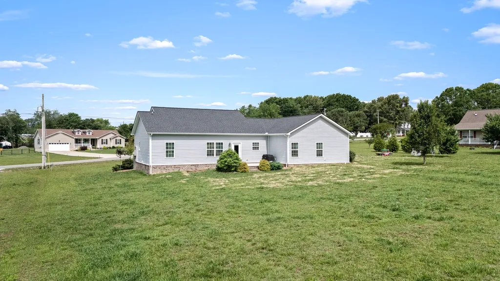 148 Oak Tree Drive Mcminnville TN 37110
