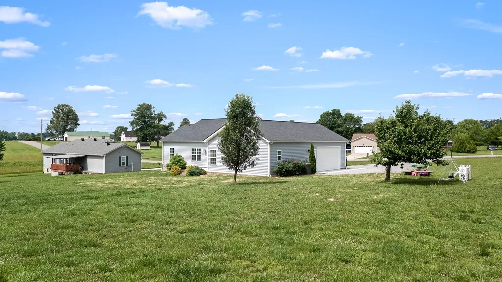 148 Oak Tree Drive Mcminnville TN 37110