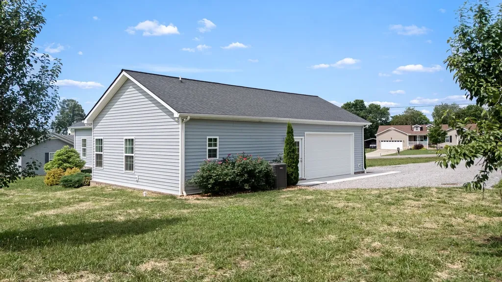 148 Oak Tree Drive Mcminnville TN 37110