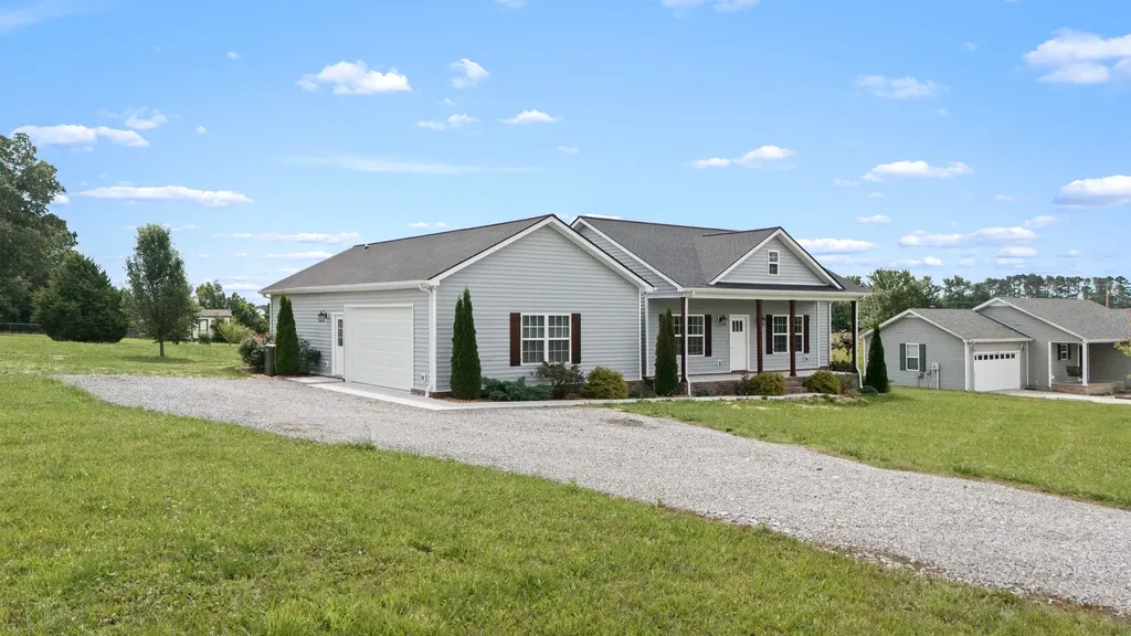148 Oak Tree Drive Mcminnville TN 37110