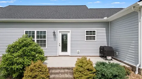 148 Oak Tree Drive Mcminnville TN 37110