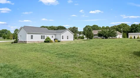 148 Oak Tree Drive Mcminnville TN 37110