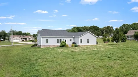 148 Oak Tree Drive Mcminnville TN 37110