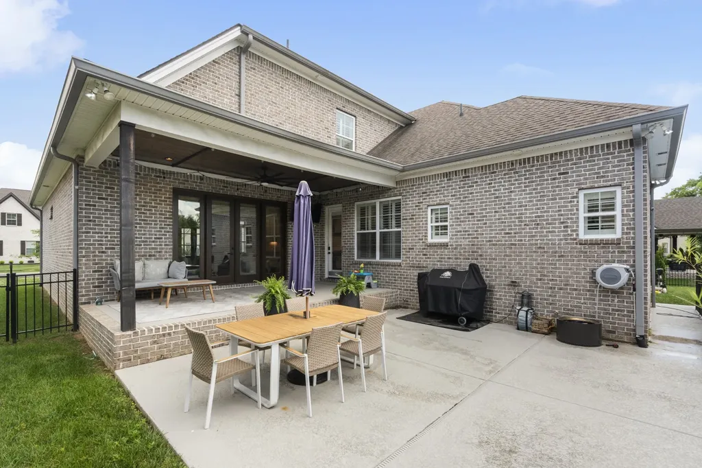2057 Autumn Ridge Way Spring Hill TN 37174