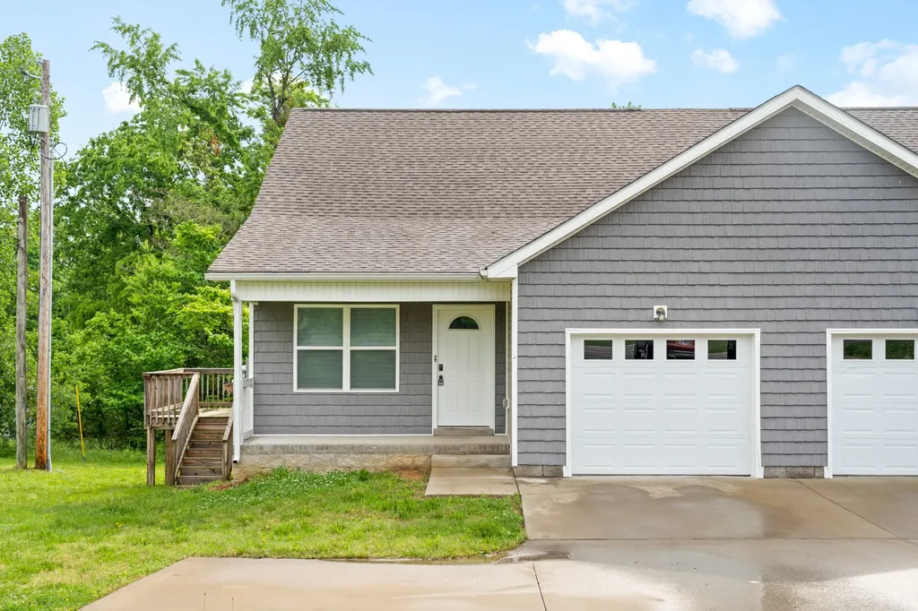 1709 Evans Road Clarksville TN 37042
