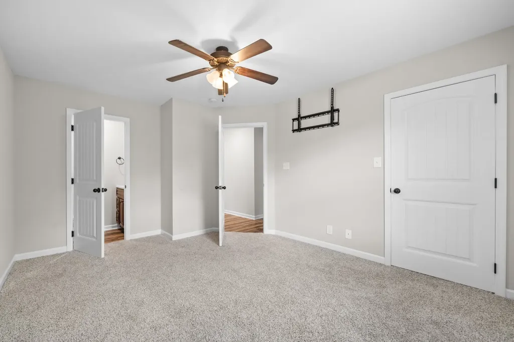 1709 Evans Road Clarksville TN 37042